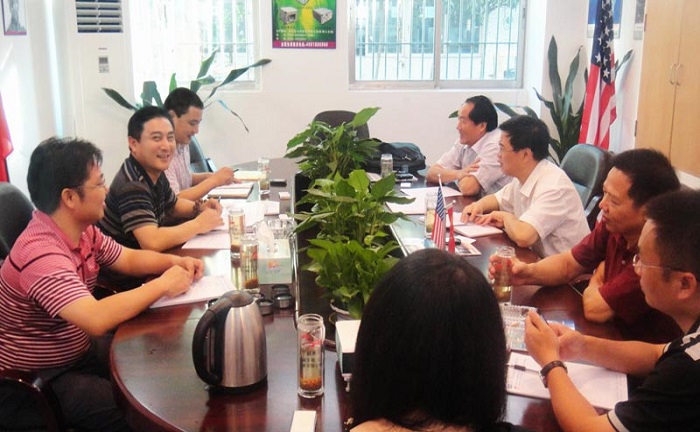 熱烈歡迎贛州政協(xié)賴主席一行蒞臨歐博指導(dǎo)工作