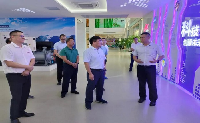 熱烈歡迎市政府黨組成員、副市長李文信等領(lǐng)導(dǎo)蒞臨歐博參觀指導(dǎo)