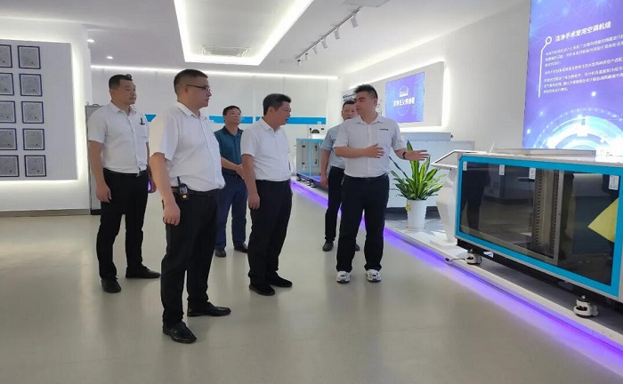 熱烈歡迎贛縣區(qū)委書記，贛州高新技術(shù)產(chǎn)業(yè)開發(fā)區(qū)工作委員會書記廖永平蒞臨歐博參觀考察指導(dǎo)工作